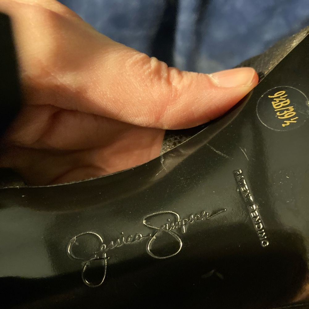 Jessica Simpson Size 9.5B/39.5 - Metallic Gold Peep Toe Heels - Picture 6 of 6